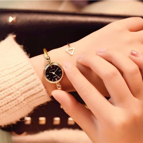 Relógio com Pulseira de Aço Feminino - Resistent Metal relógio 043 AmploTech Dourado e preto